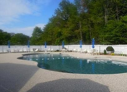 2nd image of 35 Bayberry Dr