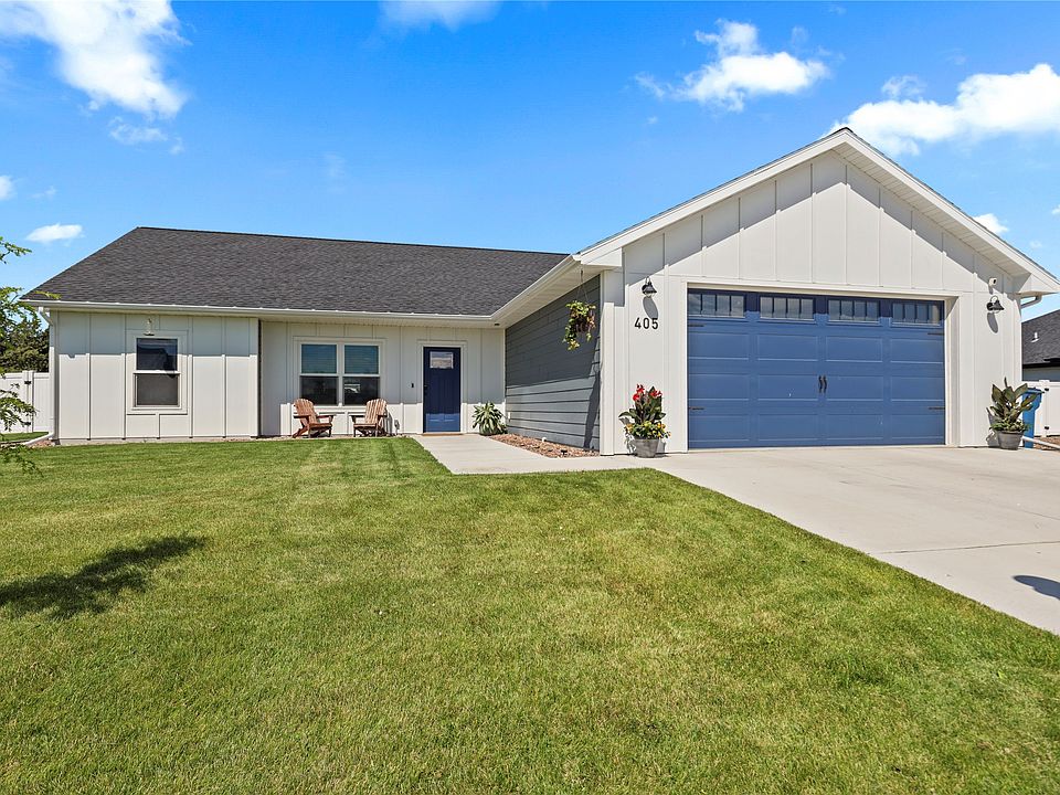 1st image of 405 Sheffield Ct