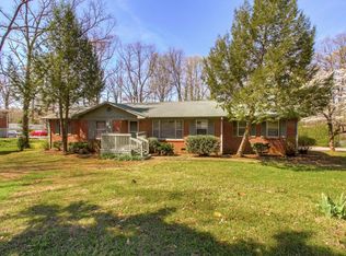 106 Hilltop Rd, Dickson, TN 37055