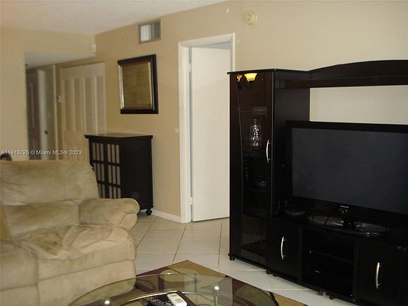 2nd image of 404 NW 68th Ave APT 307