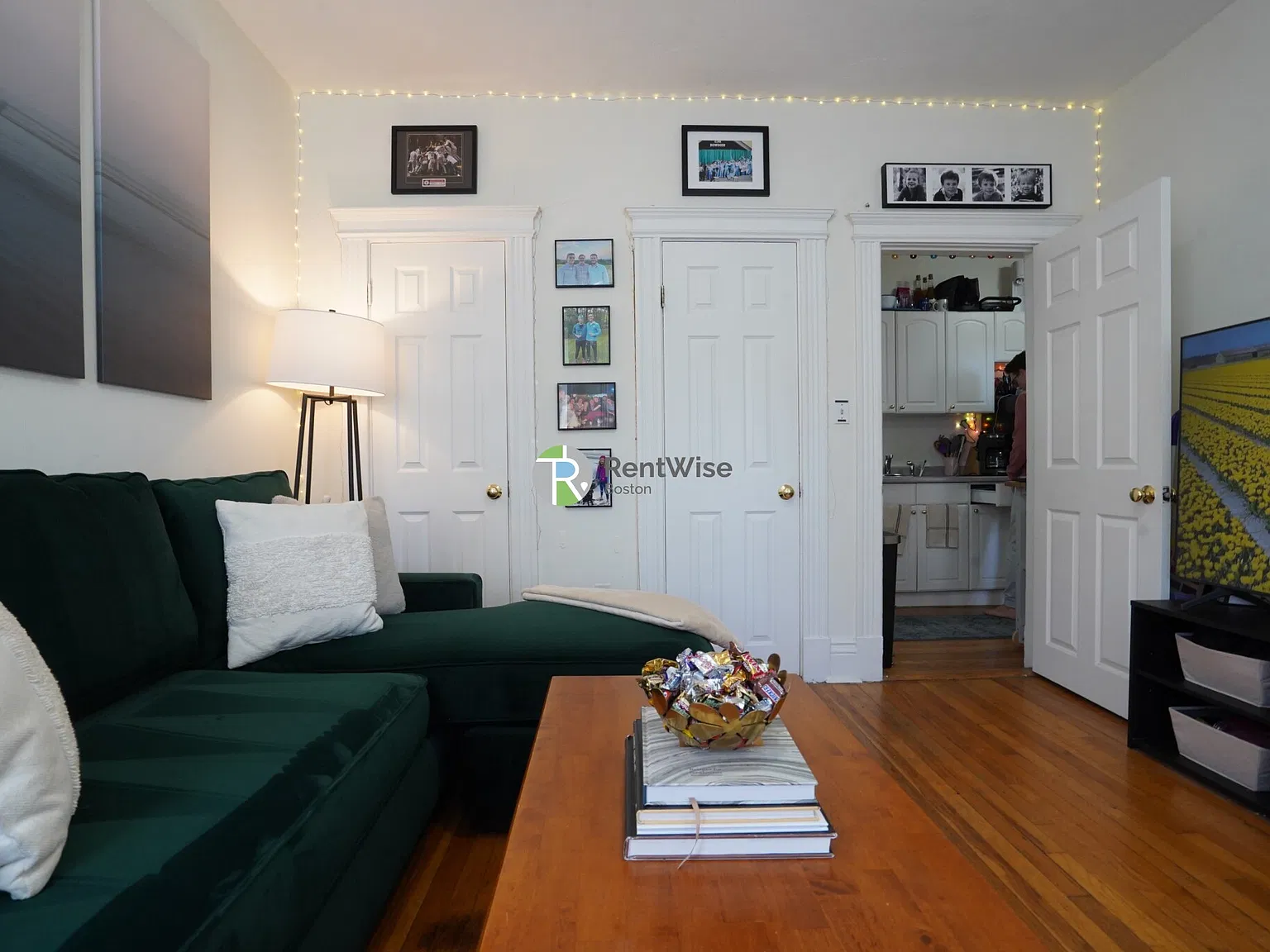 6 Camelot Ct — Photo 3