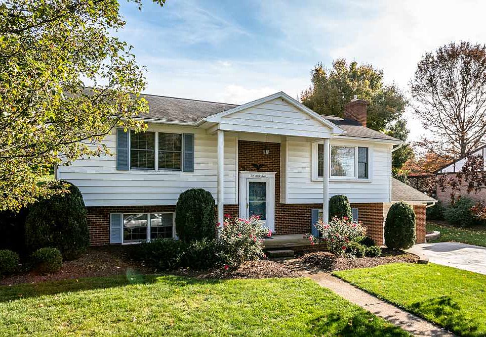 1st image of 1064 Chestnut Dr