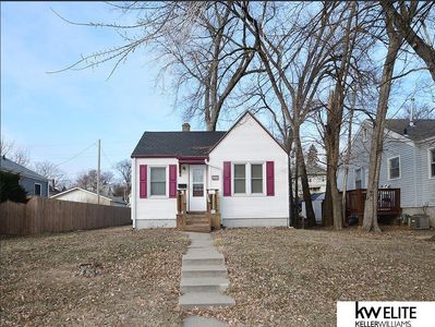 830 S 49th Ave, Omaha, NE, 68106