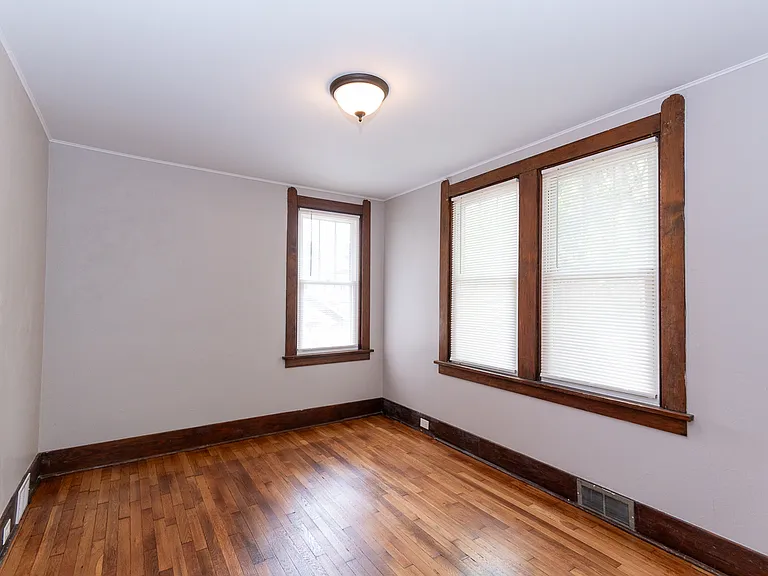 2340 Vodeli St — Photo 2