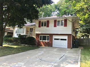 1114 W Keith Ave, Waukegan, IL 60085