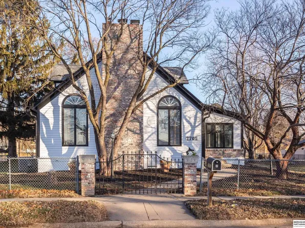 2701 Calhoun St, Bellevue, NE 68005