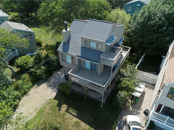 4th image of 134 Twin Peninsula Ave