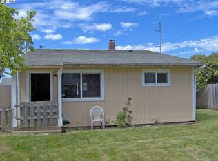 534 Art St, Brookings, OR 97415