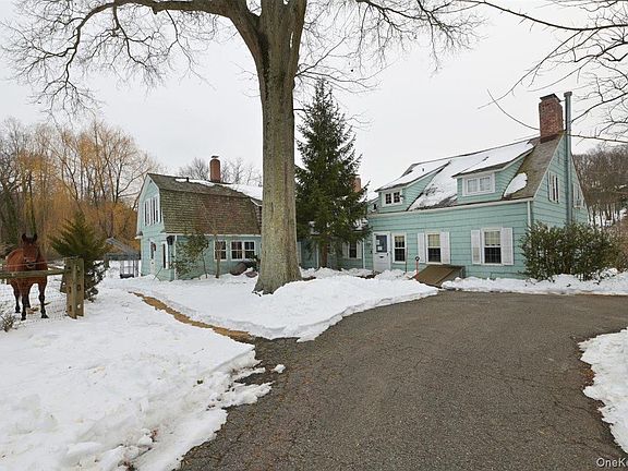 4th image of 6 CALLAHAN Road