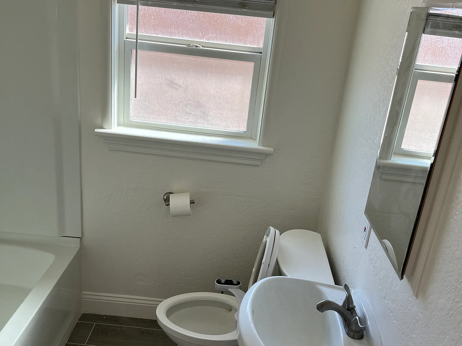 112 E Atlee St — Photo 1
