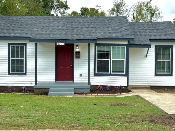 1304 E Harvey Ave, Fort Worth, TX 76104