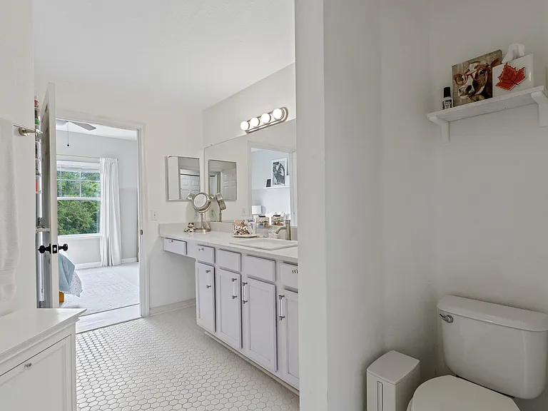 2801 Chancellorsville Dr #334 — Photo 4