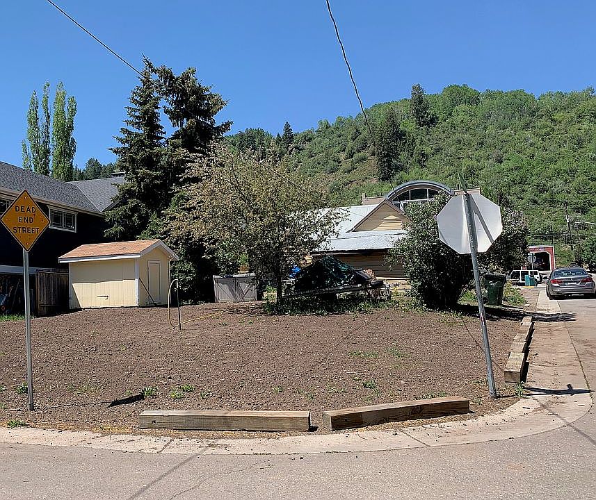 2nd image of 202 Main St