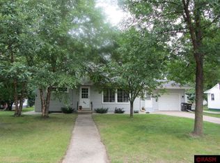 803 Austin Dr, Saint Peter, MN 56082