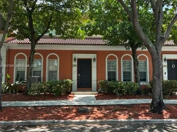 2551 SW 99th Way, Miramar, FL 33025