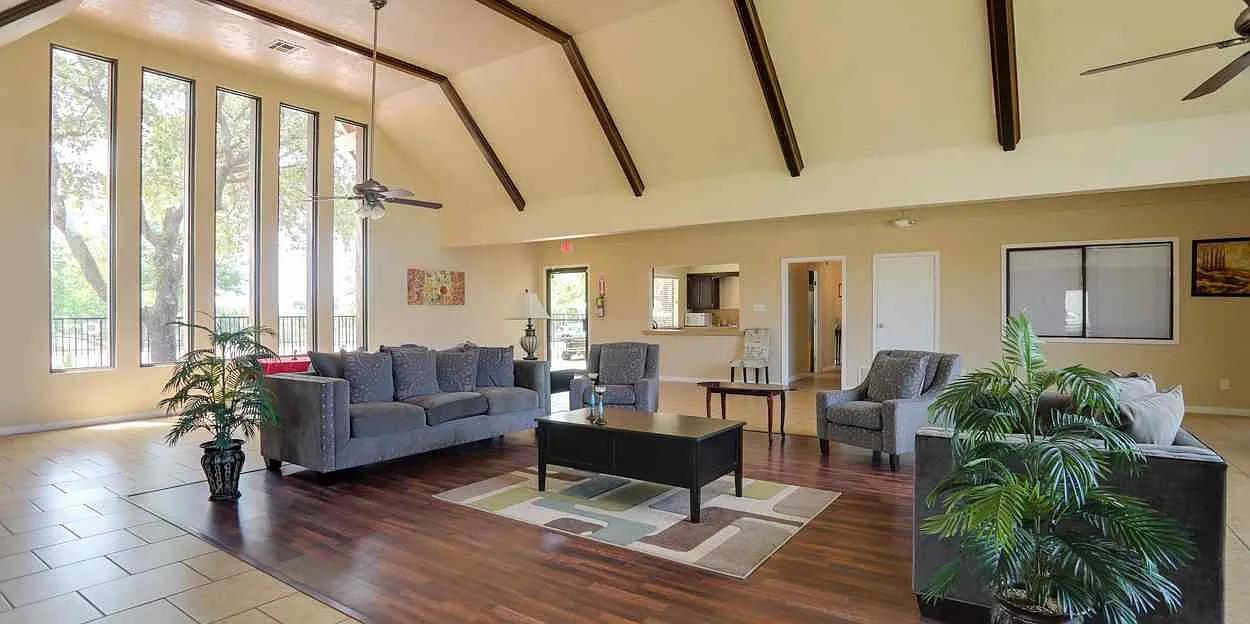 Sherwood Village — Photo 2