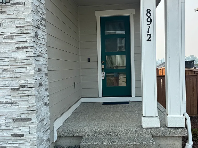 8912 48th Pl NE — Photo 3