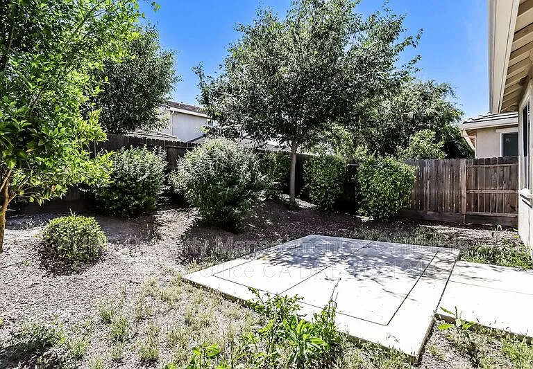 5564 Celebration St — Photo 15