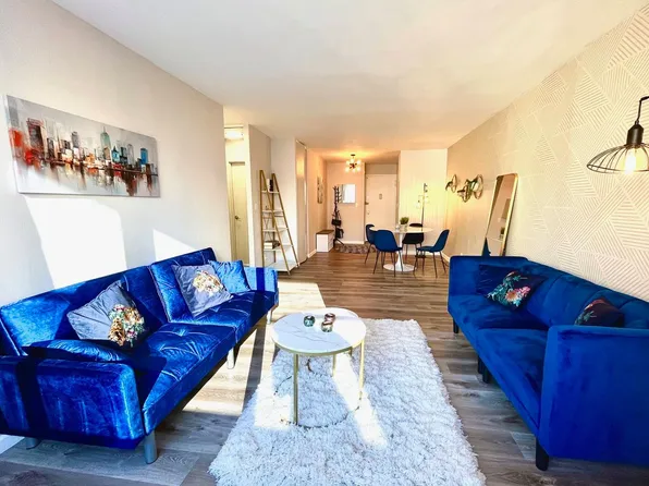 301 East 45th Street image 1 of 16