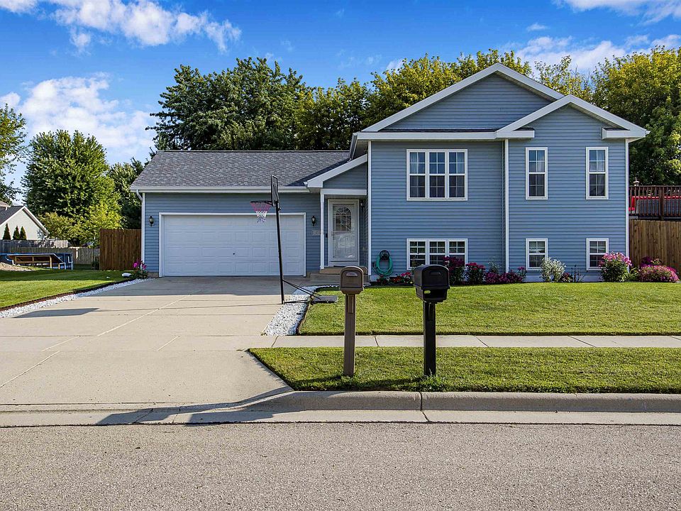 1st image of 104 Shawn Ave