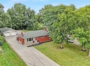 9184 Airport Rd W, Hamilton, ON L0R1W0