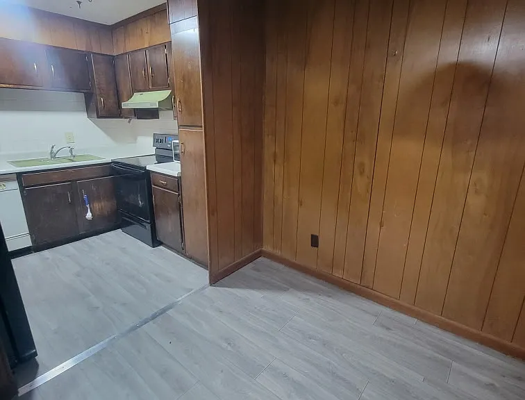 506 Lakeside St #5 — Photo 3
