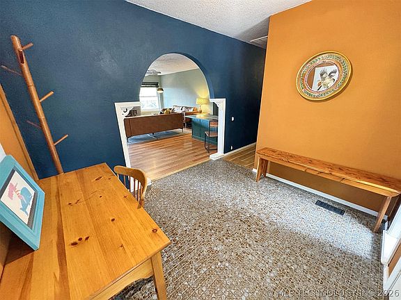 5th image of 3278 W Southern Ave