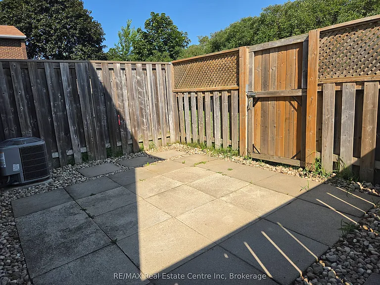 31 Greengate Rd #101 — Photo 10