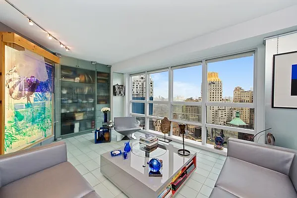 Rented by Keller Williams NYC | media 12