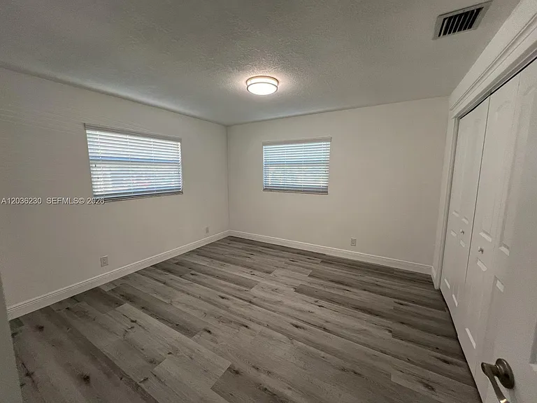 3421 NE 5th Ave #C — Photo 3