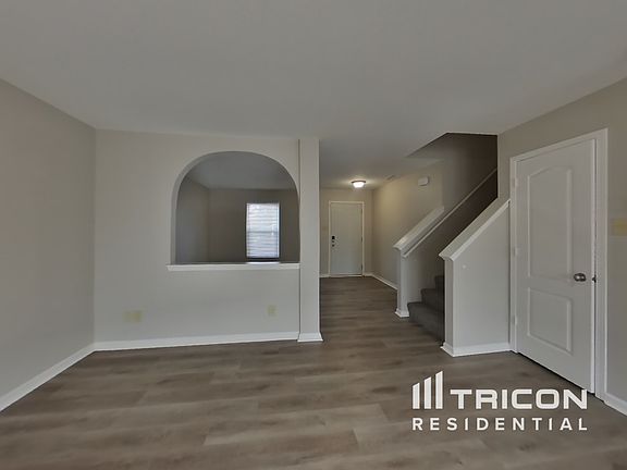 3rd image of 1605 Wagner Dr