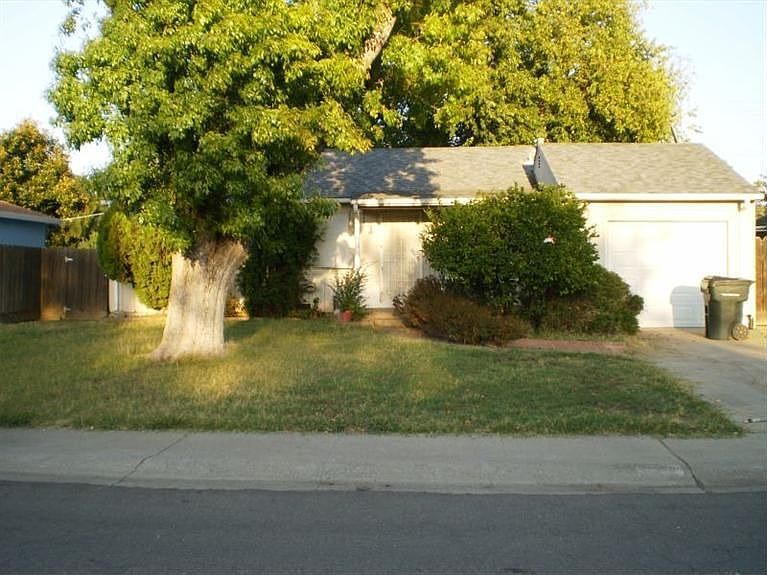 1st image of 3916 N Nina Ave