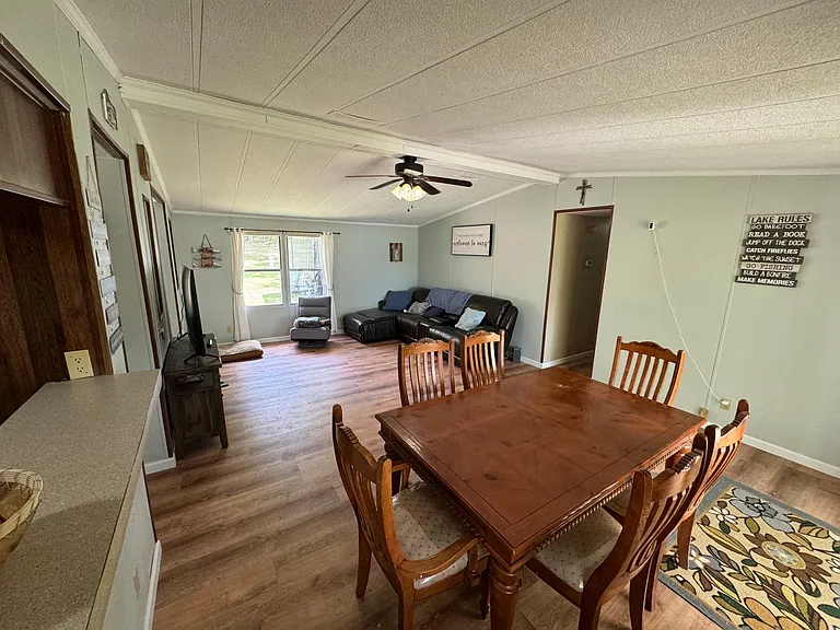 126 Village Ln — Photo 9