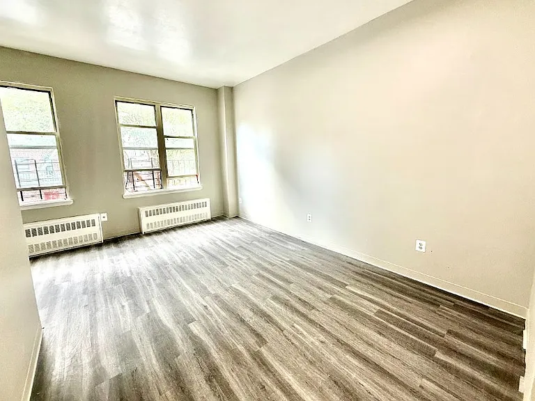 1238 Fulton Ave #2 — Photo 3