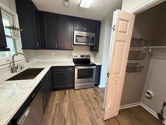 4th image of 13901 Armond Cir SW