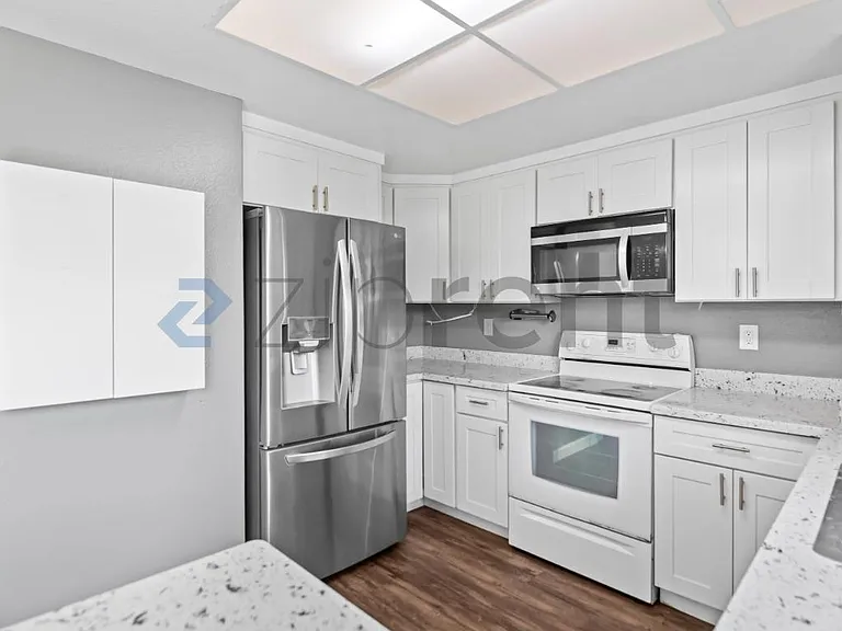 11030 Firethorne Dr — Photo 13