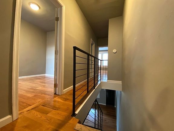 3rd image of 1404 S Etting St