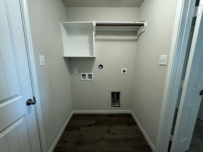 2218 Angie Kaye Dr — Photo 22