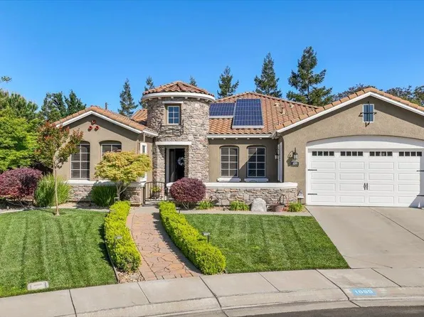 1099 Birch Run Way, Manteca, CA 95336