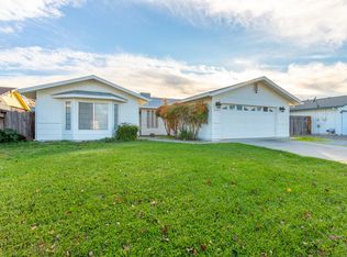 2527 Celestial St, Redding, CA 96002