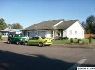 320 22nd Ave SW, Albany, OR 97322