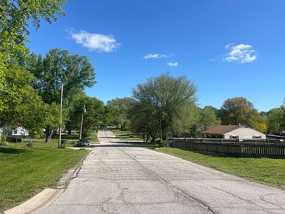5th image of 412 SW 9th St