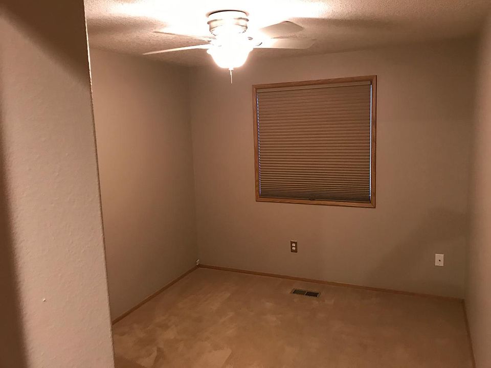 1st image of 510 SE 99th Ct