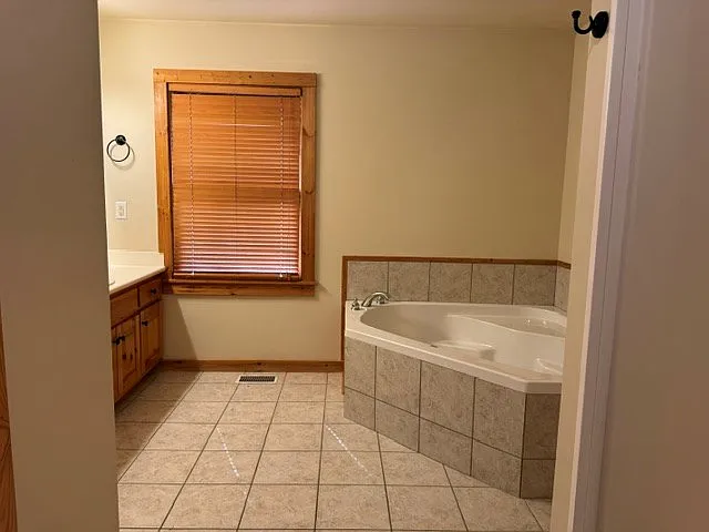 690 Oak Ridge Rd — Photo 9