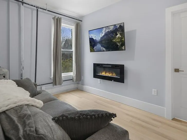 Quarry St. Apartments — Photo 183