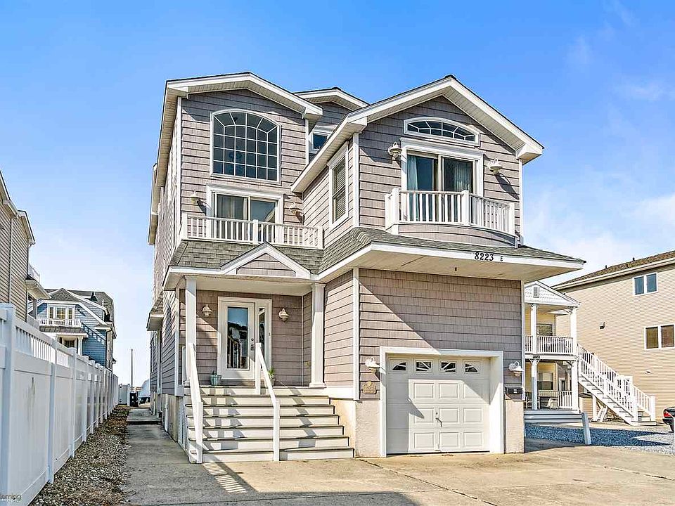 1st image of 8223 Sounds Ave #W