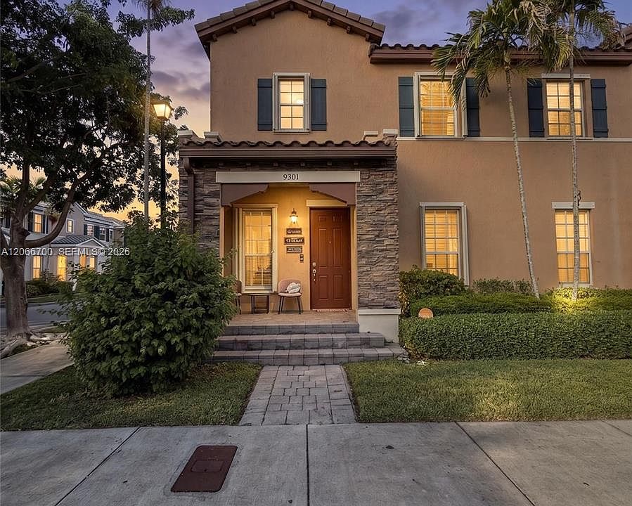 1st image of 9301 SW 171st Ave
