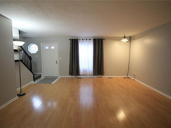 4th image of 851 W Kensington Ln Unit 41