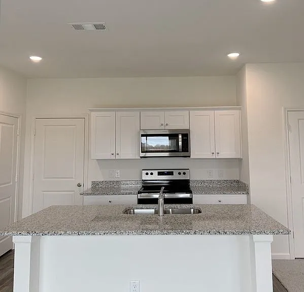 2013 Hancock Cir — Photo 9