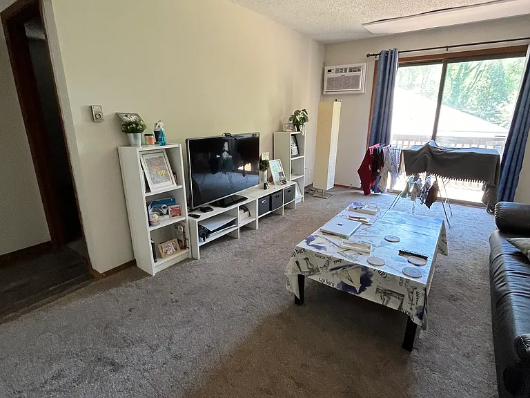 1588 Jones Dr — Photo 7